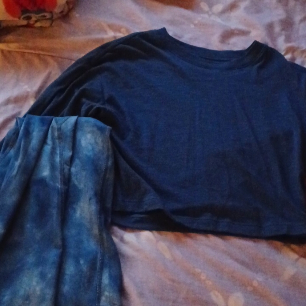 Shirt and leggings set